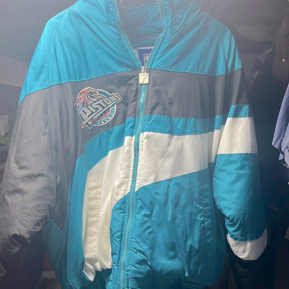 Logo 7 Vintage Pistons Jacket